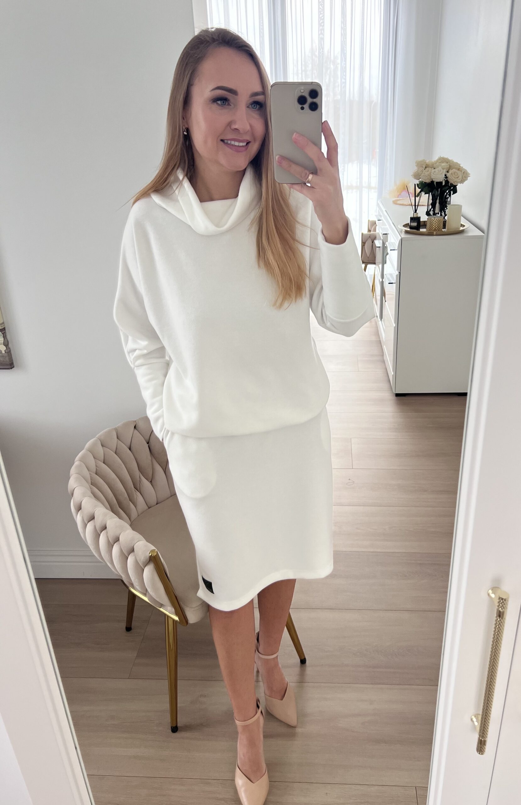 laisvalaikio-kostiumai-moterims